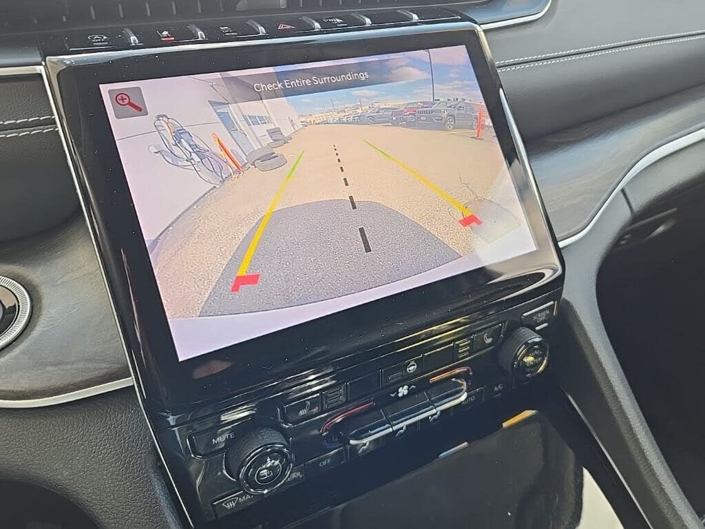 2023 Jeep Grand Cherokee