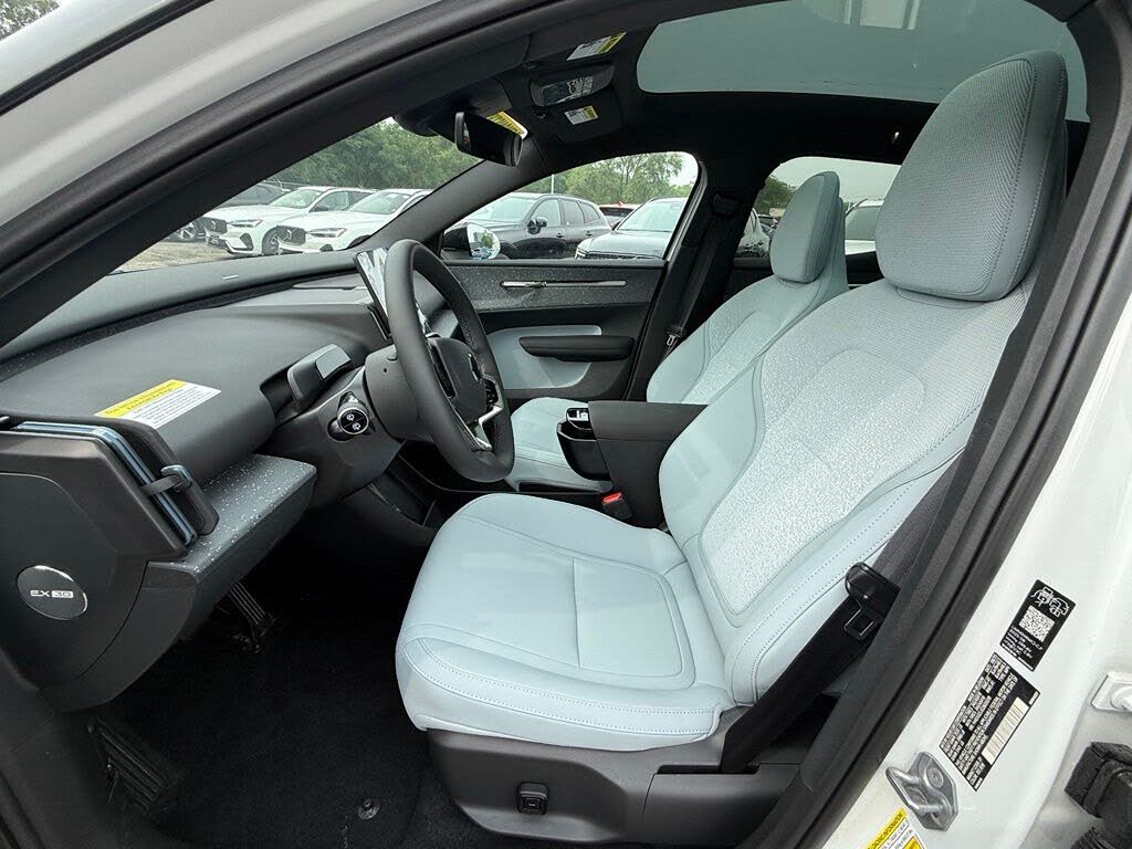 2025 Volvo EX30