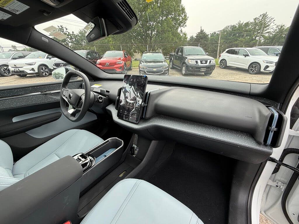 2025 Volvo EX30