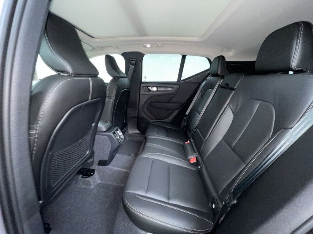 2026 Volvo XC40