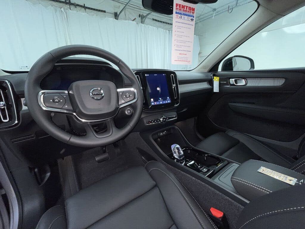 2026 Volvo XC40