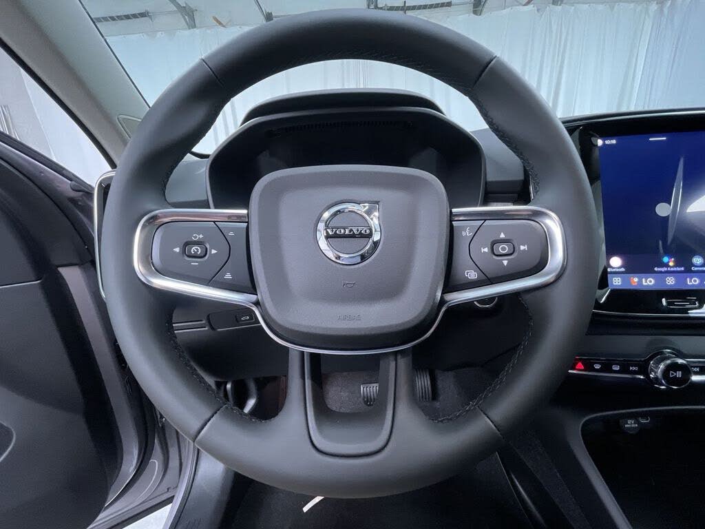 2026 Volvo XC40