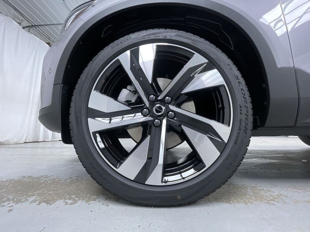 2026 Volvo XC40