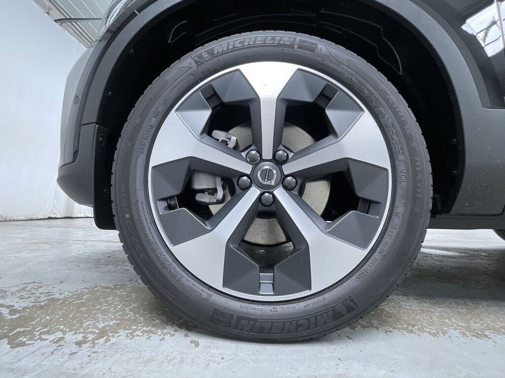 2026 Volvo XC40