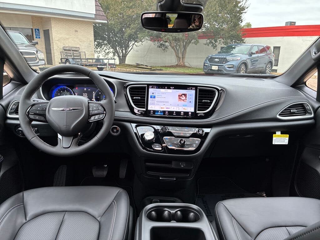 2026 Chrysler Pacifica