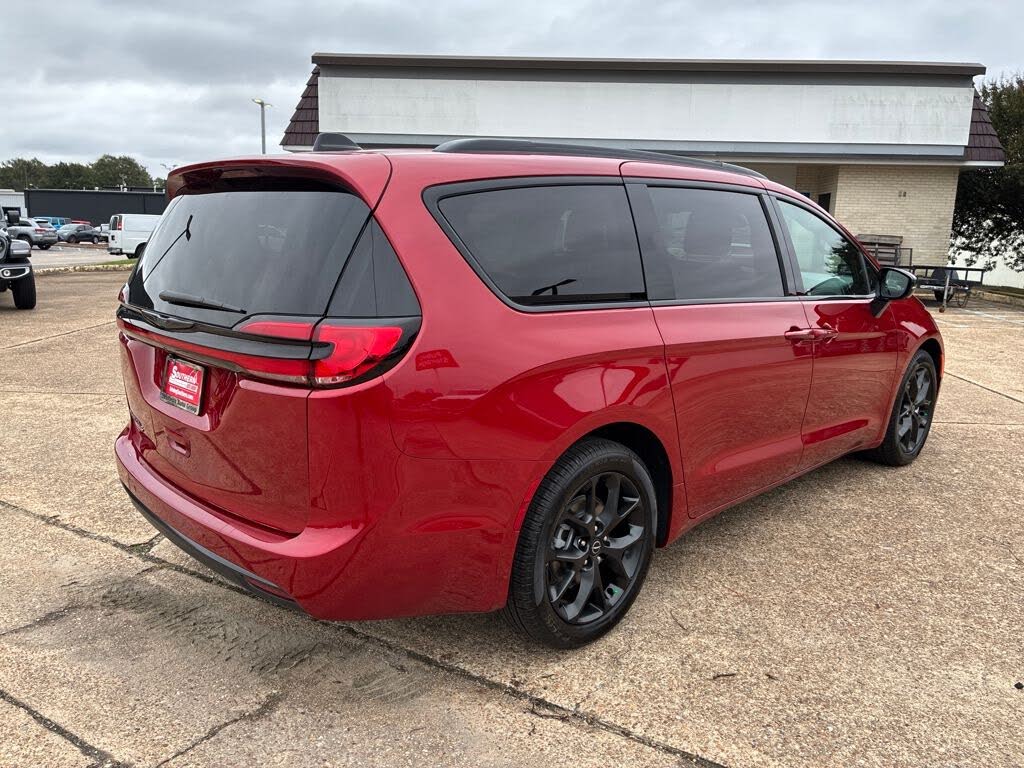 2026 Chrysler Pacifica