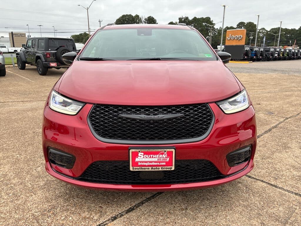 2026 Chrysler Pacifica