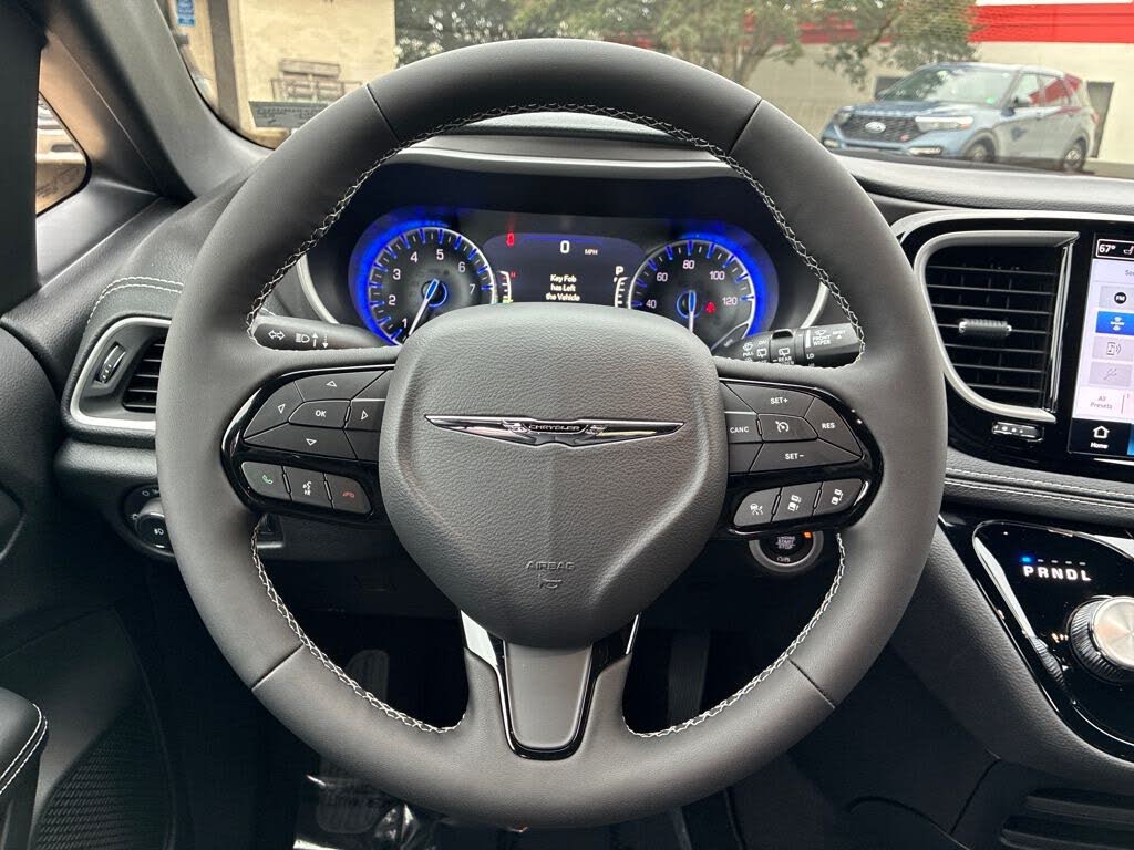 2026 Chrysler Pacifica