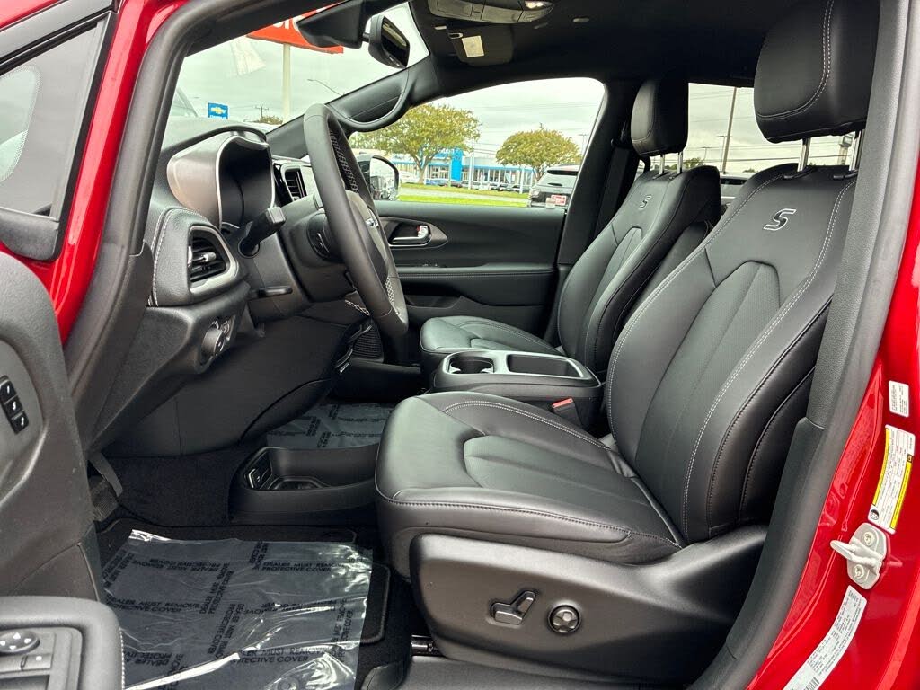 2026 Chrysler Pacifica
