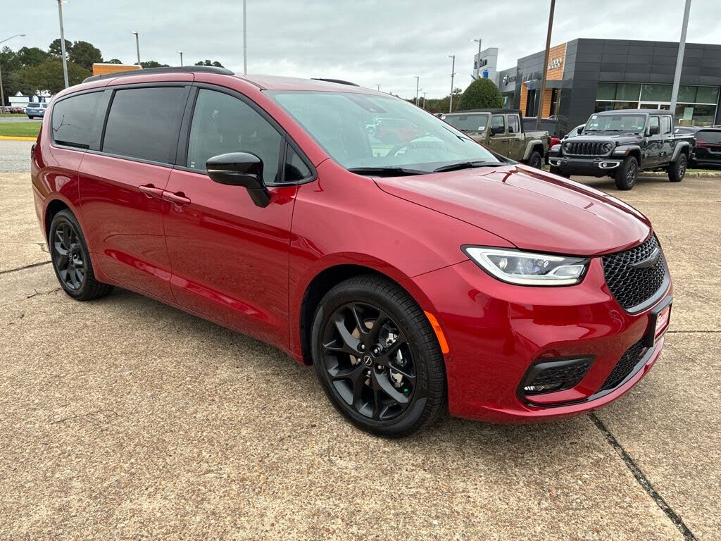 2026 Chrysler Pacifica