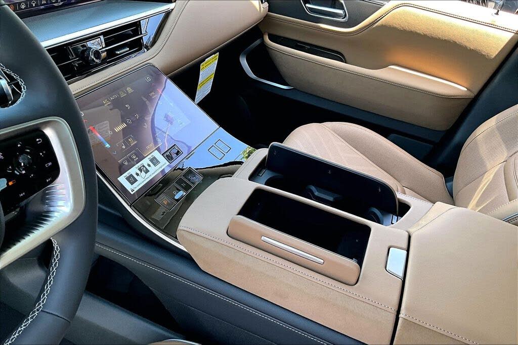 2027 Infiniti QX80