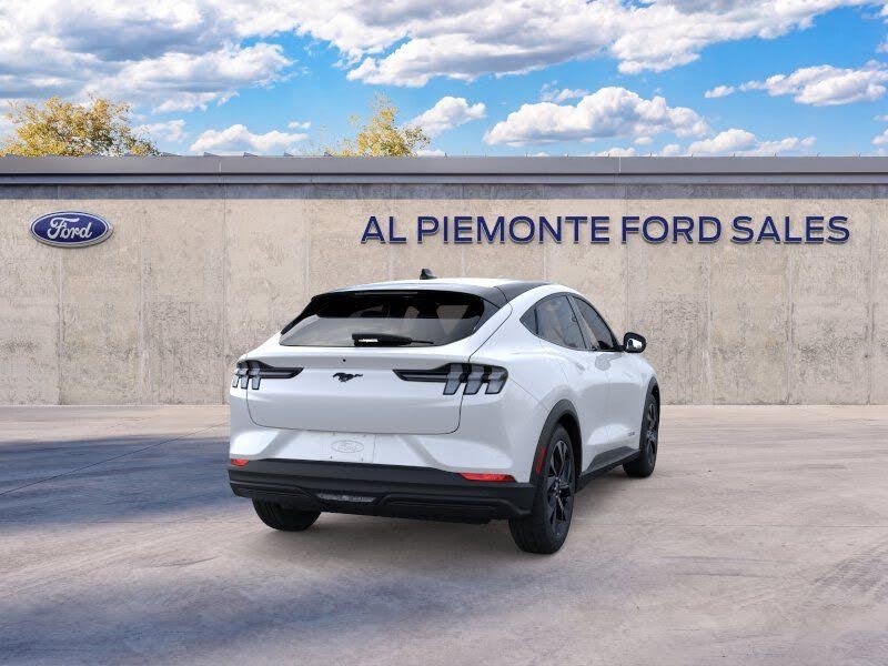 2024 Ford Mustang Mach-E