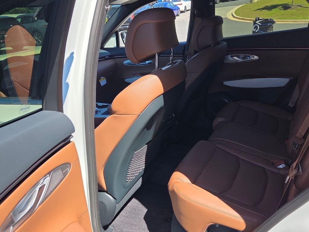 2026 Genesis GV70