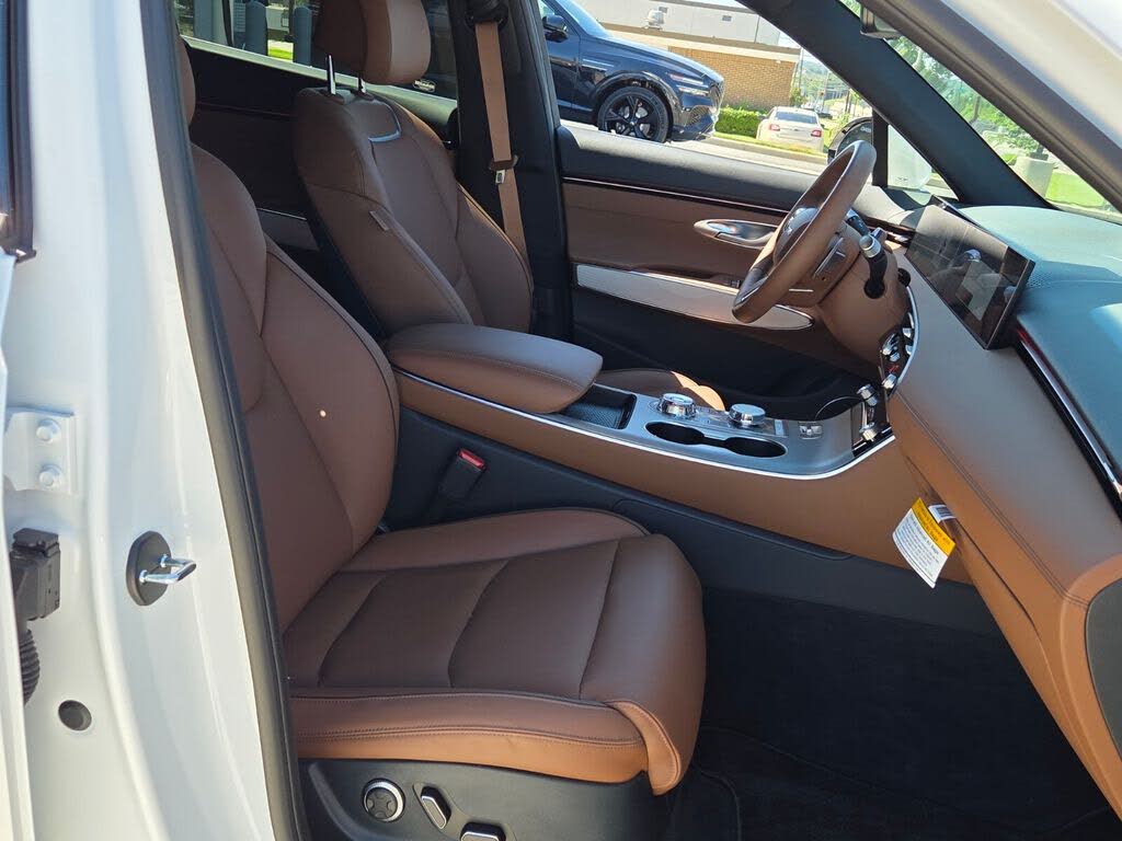 2026 Genesis GV70