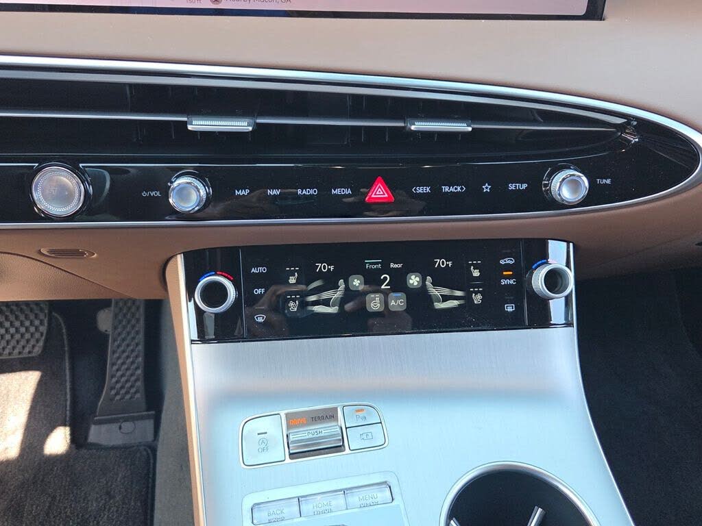 2026 Genesis GV70