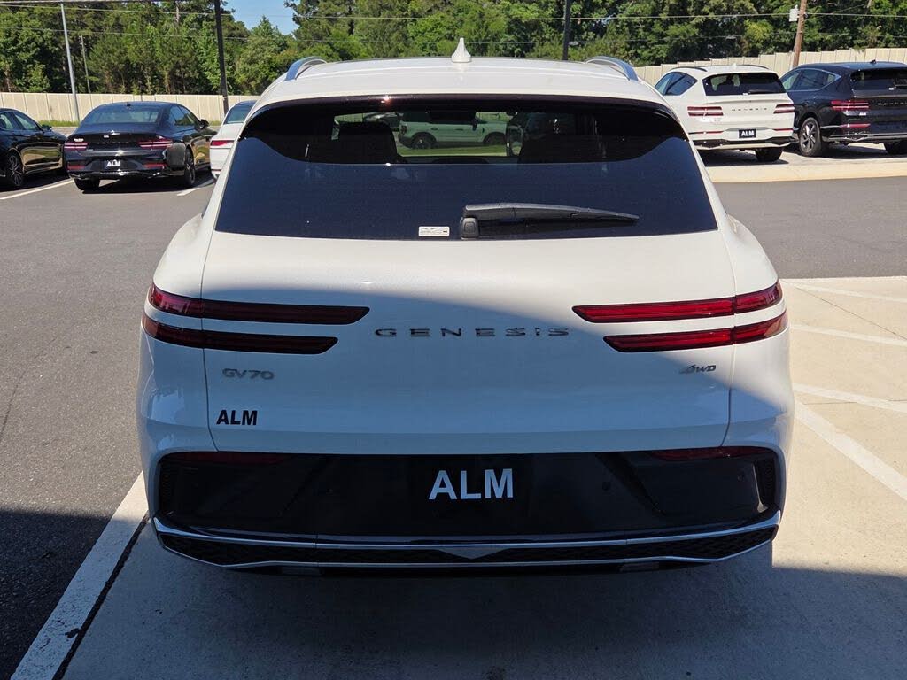 2026 Genesis GV70