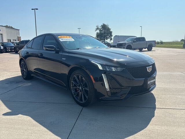 2023 Cadillac CT5-V Base for sale in Indianola, IA