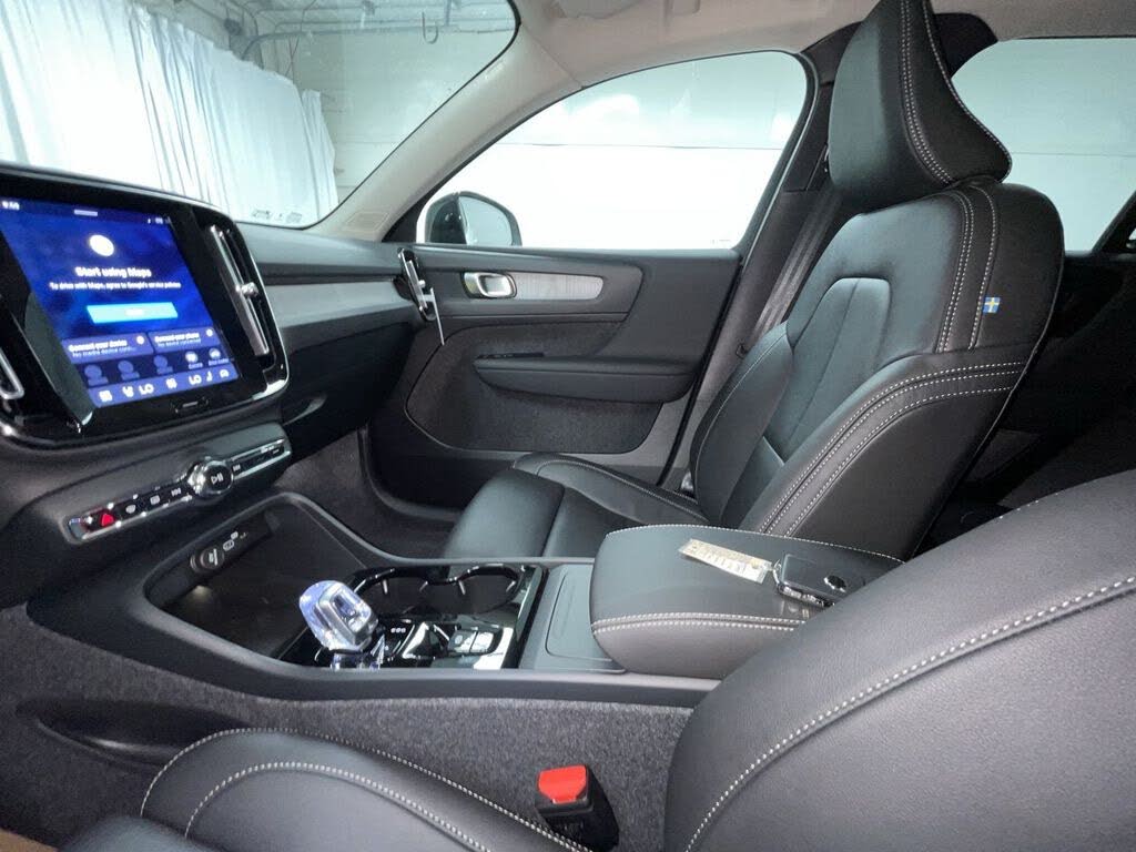2026 Volvo XC40