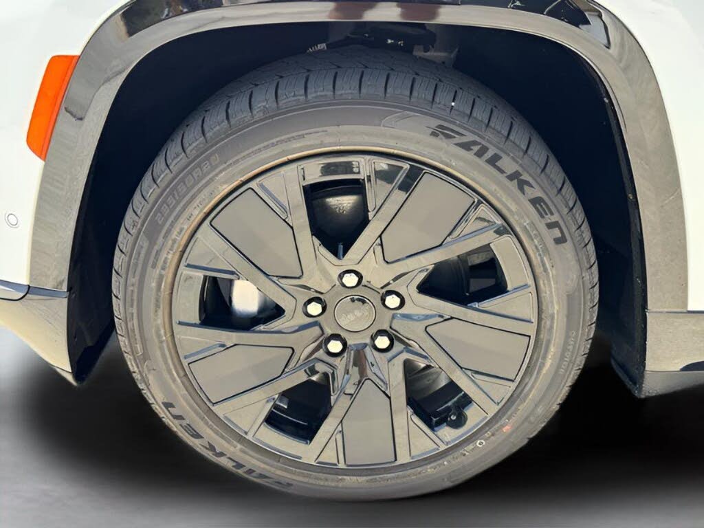 2025 Jeep Wagoneer S