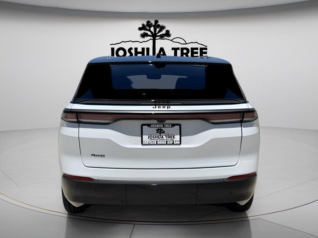 2025 Jeep Wagoneer S