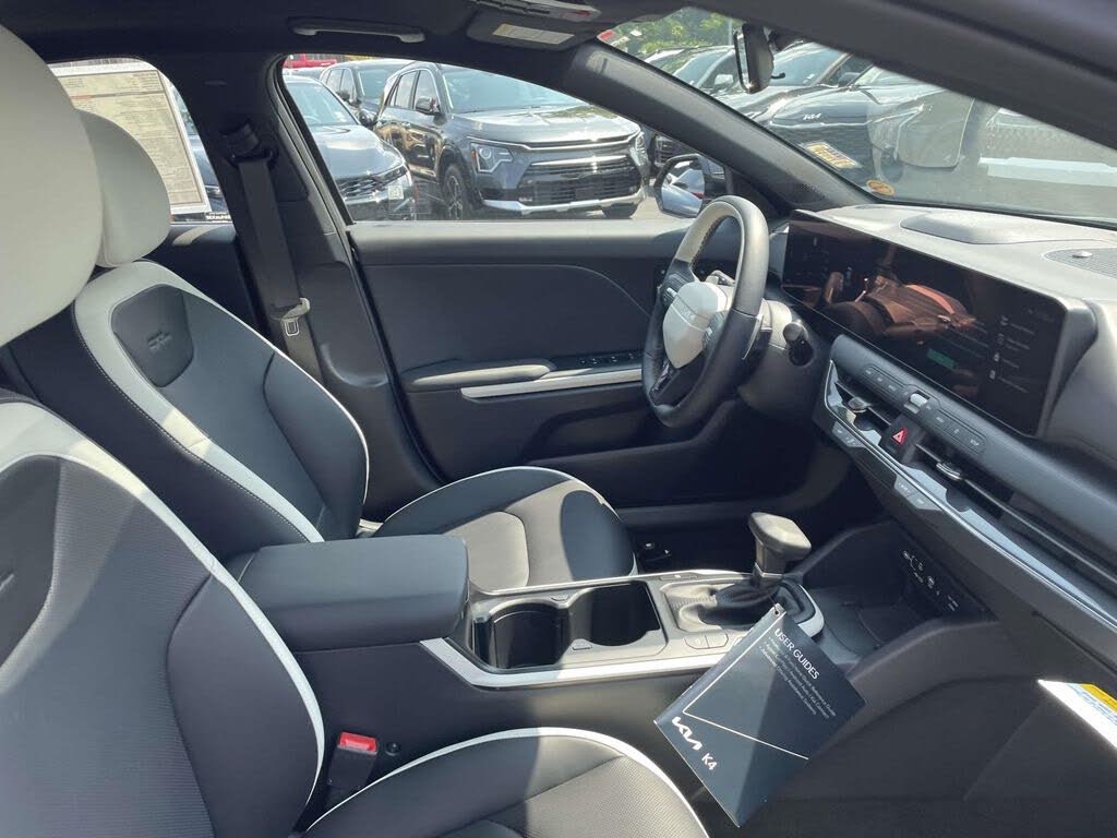 2026 Kia K4