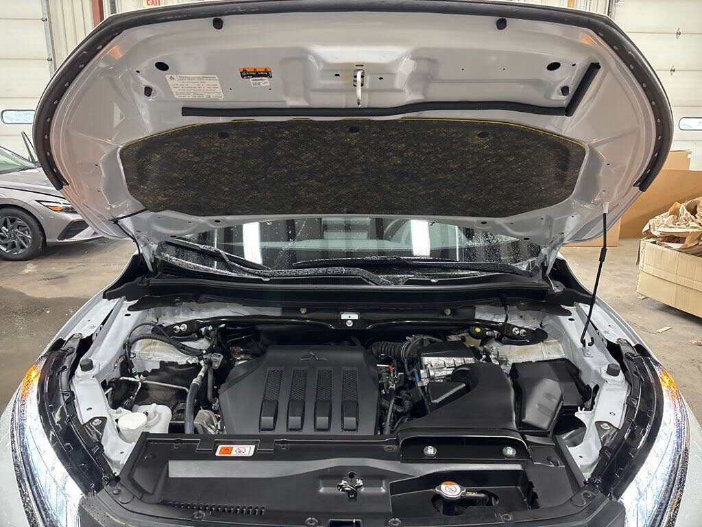2024 Mitsubishi Eclipse Cross
