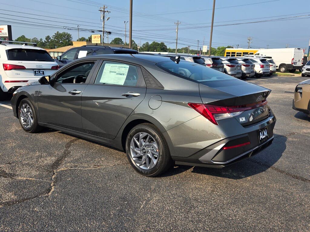 2026 Hyundai Elantra Hybrid