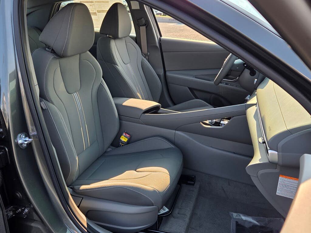 2026 Hyundai Elantra Hybrid