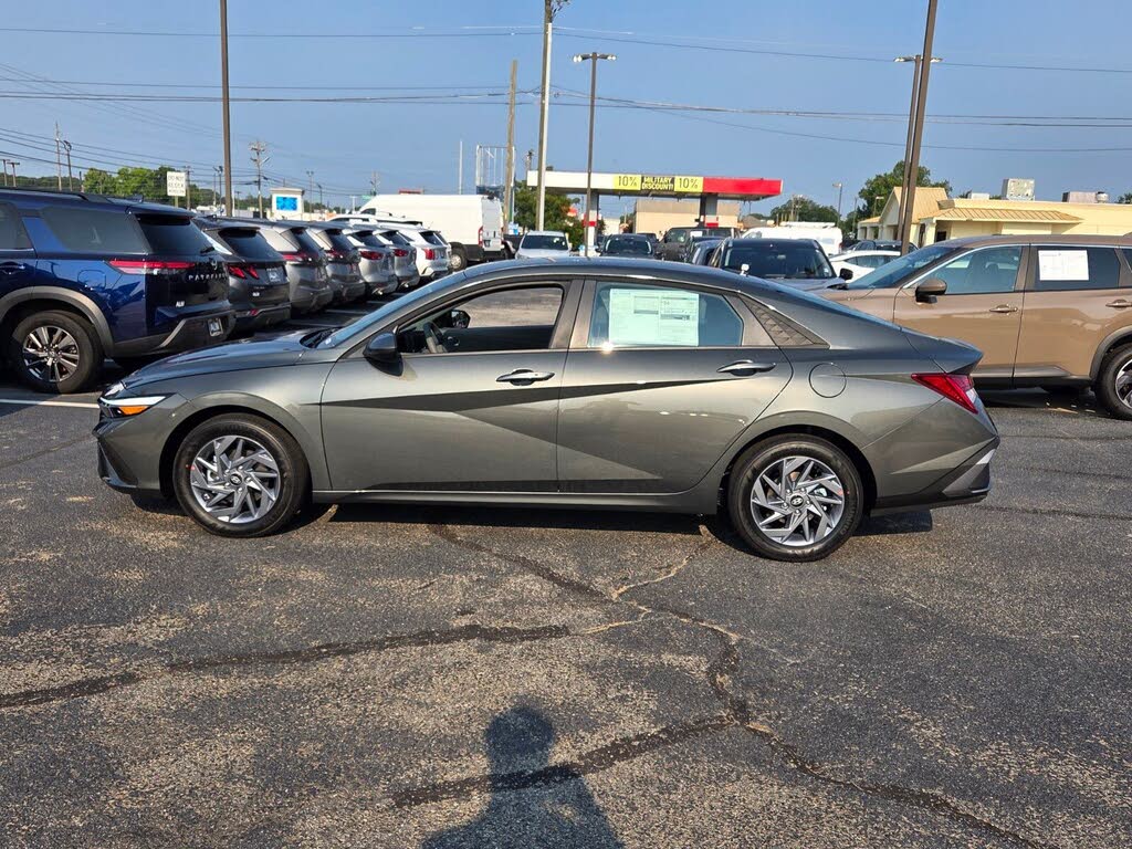 2026 Hyundai Elantra Hybrid