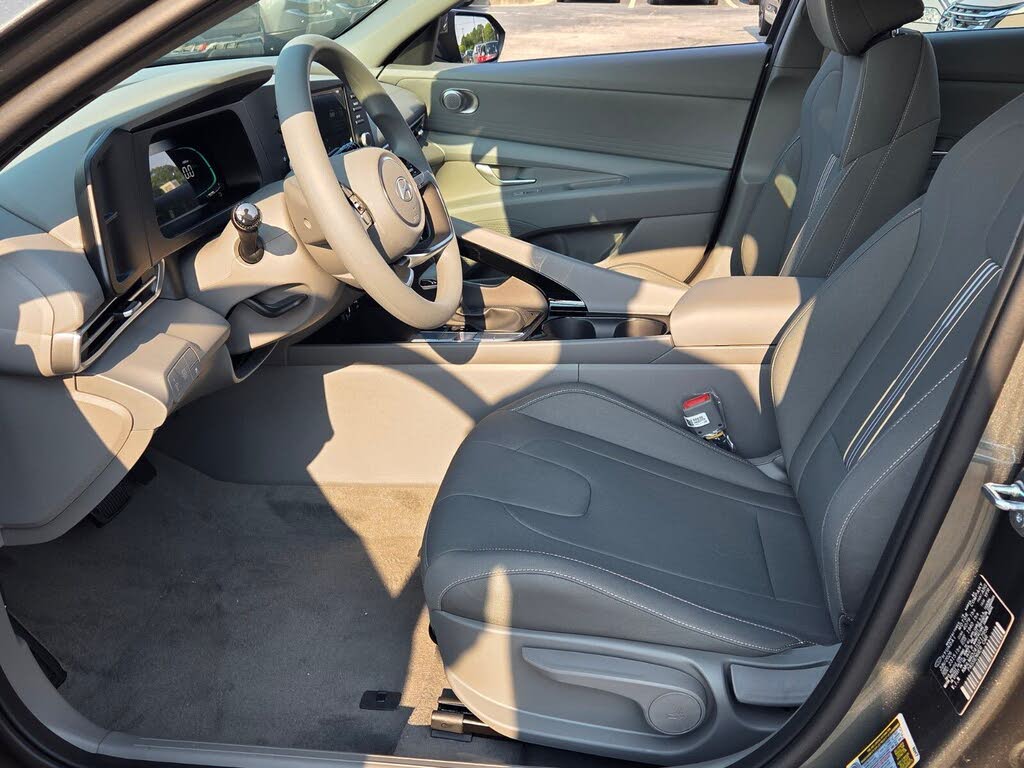 2026 Hyundai Elantra Hybrid