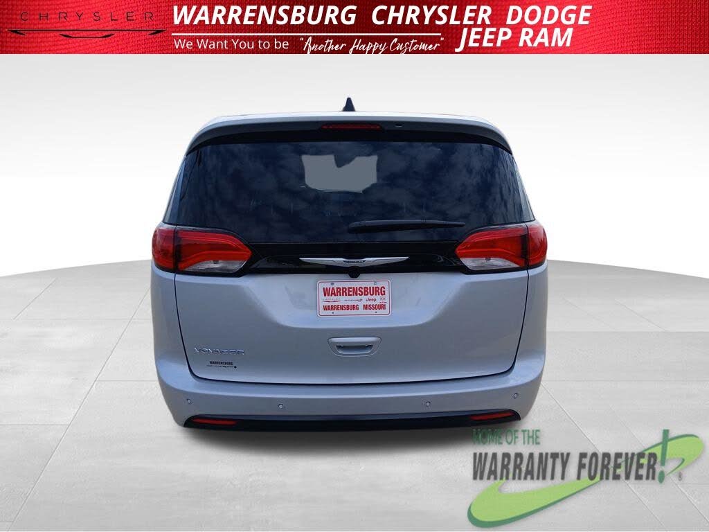 2026 Chrysler Voyager