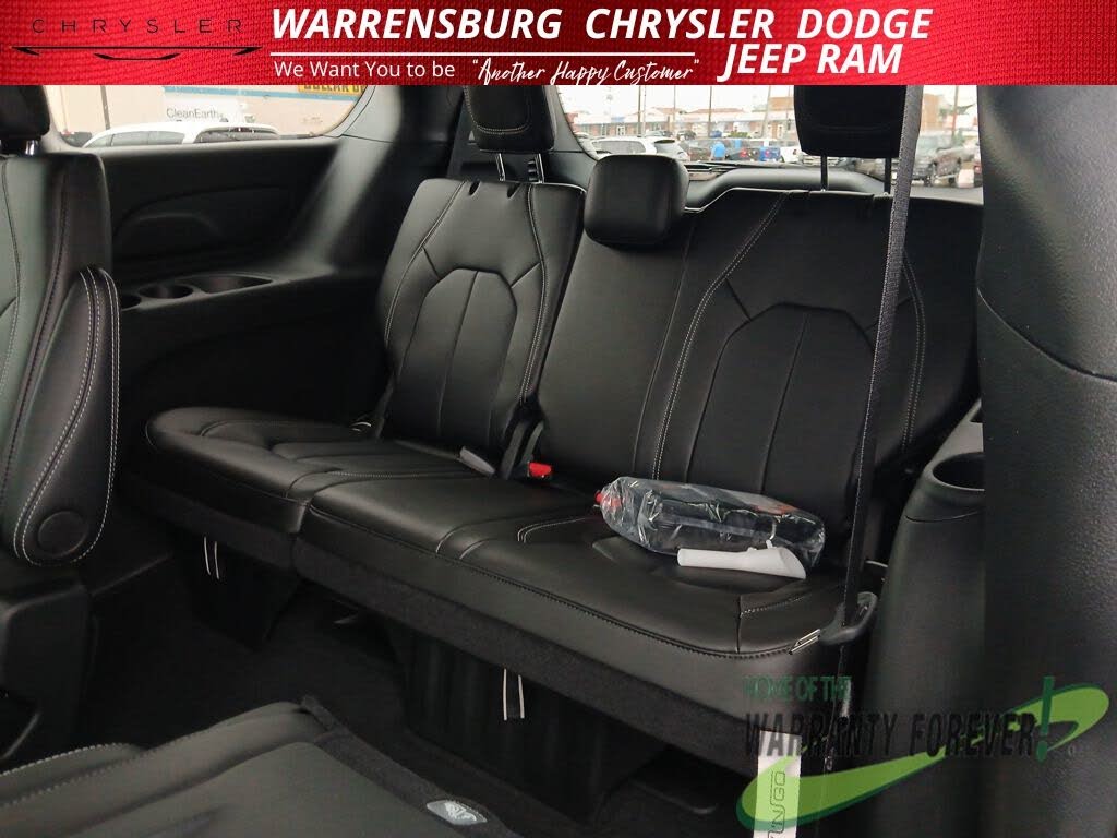 2026 Chrysler Voyager