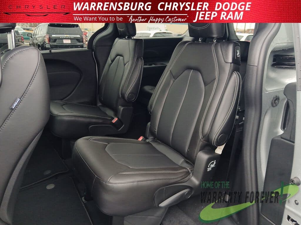 2026 Chrysler Voyager