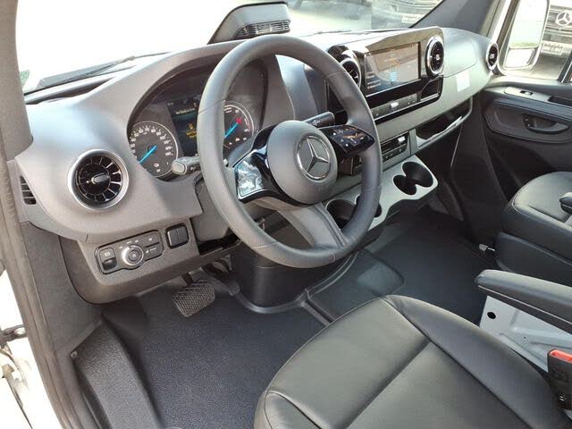 2025 Mercedes-Benz eSprinter