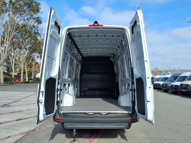 2025 Mercedes-Benz eSprinter