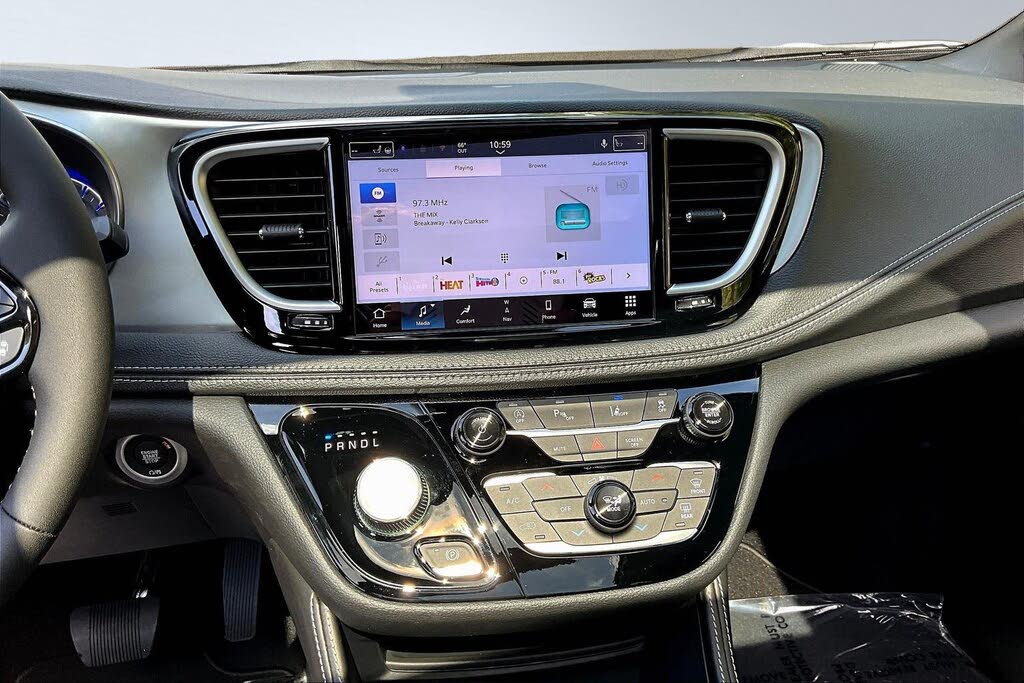 2026 Chrysler Pacifica