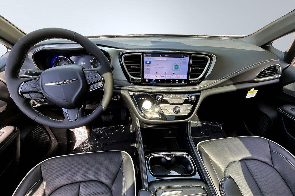 2026 Chrysler Pacifica