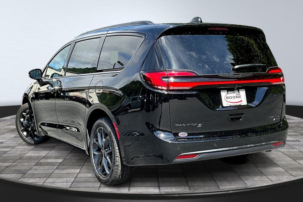 2026 Chrysler Pacifica