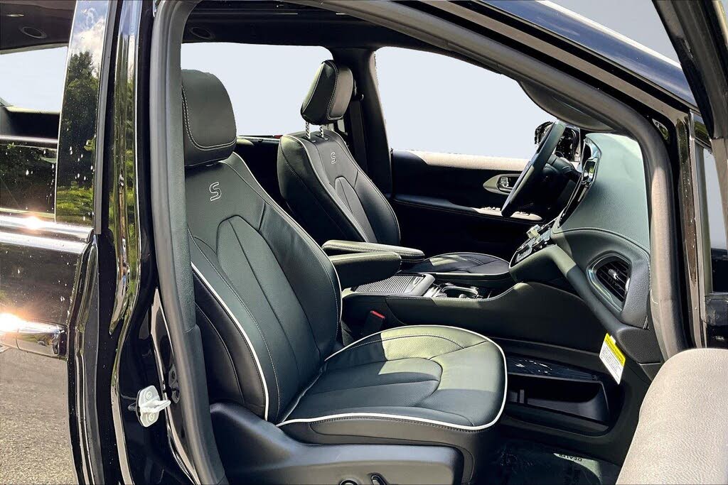 2026 Chrysler Pacifica
