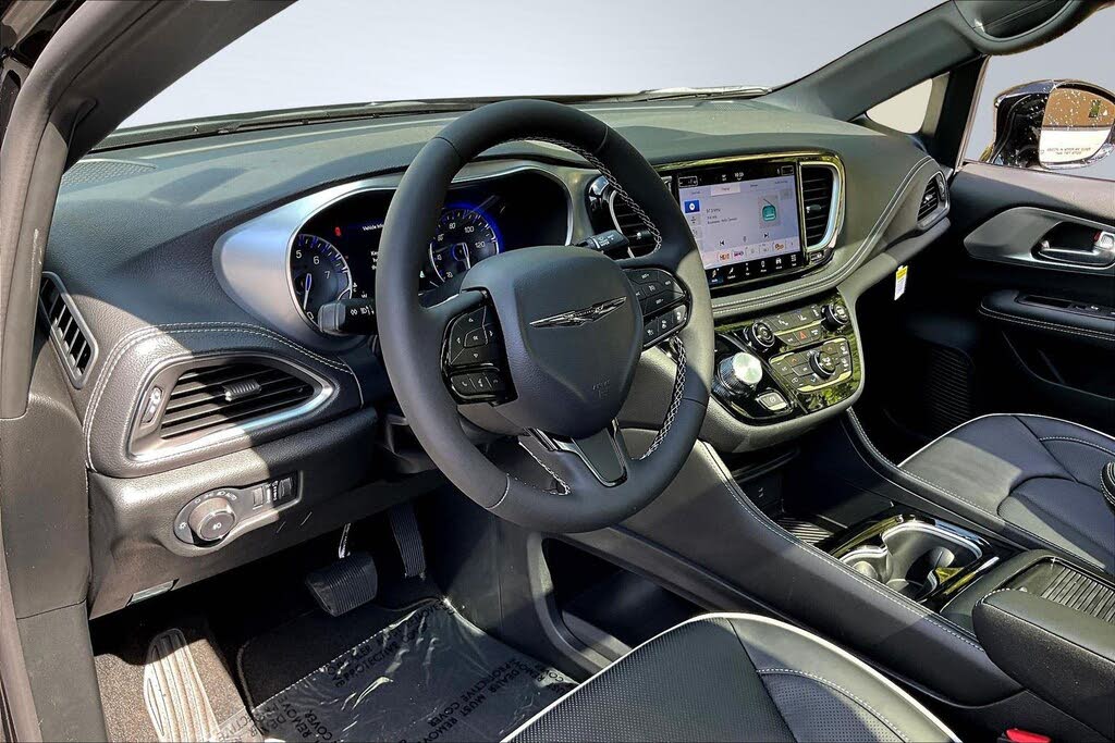 2026 Chrysler Pacifica