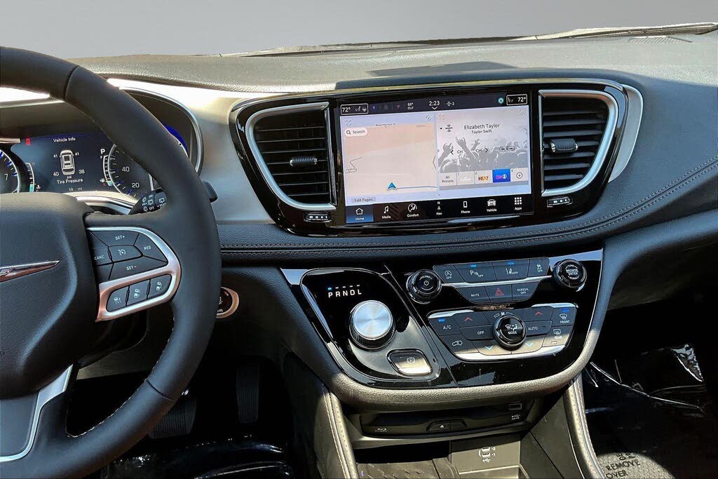 2026 Chrysler Pacifica
