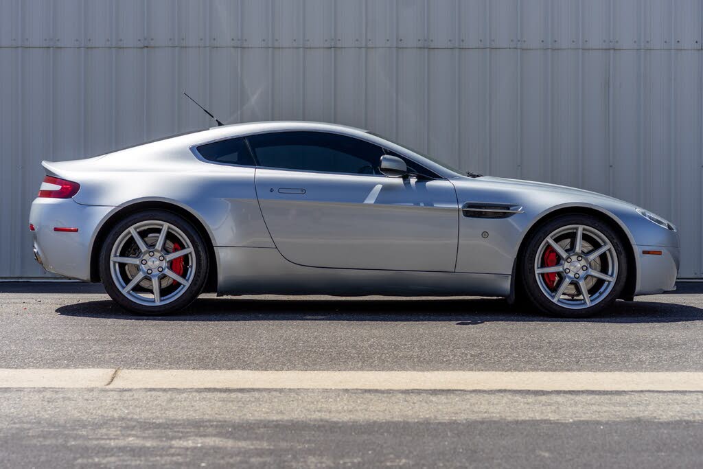 Aston Martin V8 Vantage