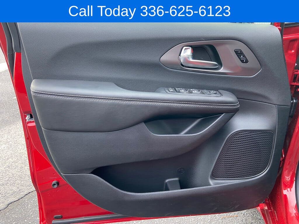 2026 Chrysler Pacifica