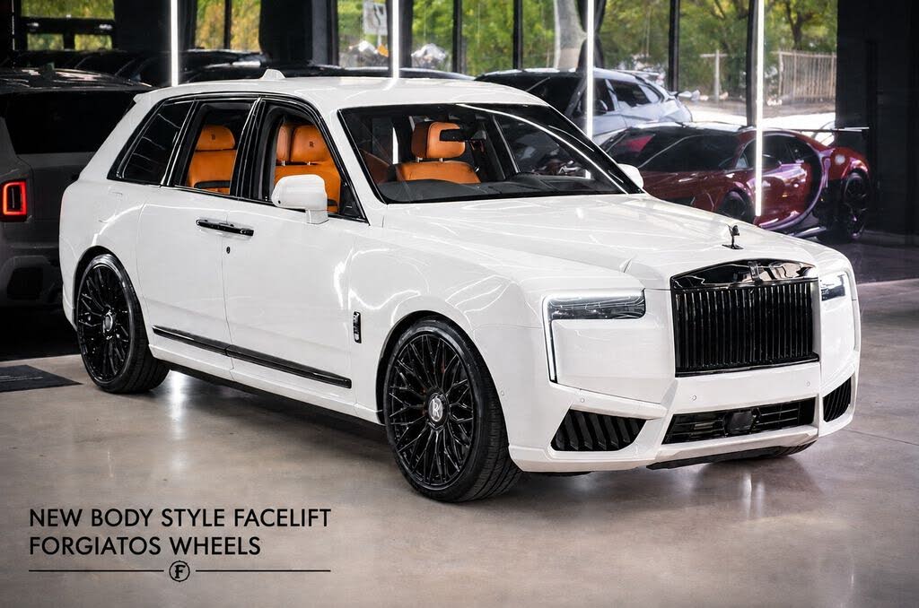 2021 Rolls-Royce Cullinan Base for sale in Miami, FL
