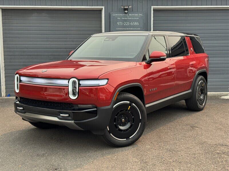 Rivian R1S