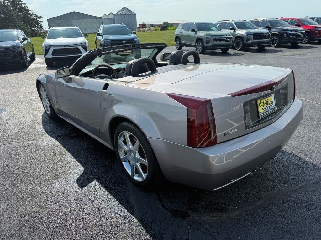 2005 Cadillac XLR