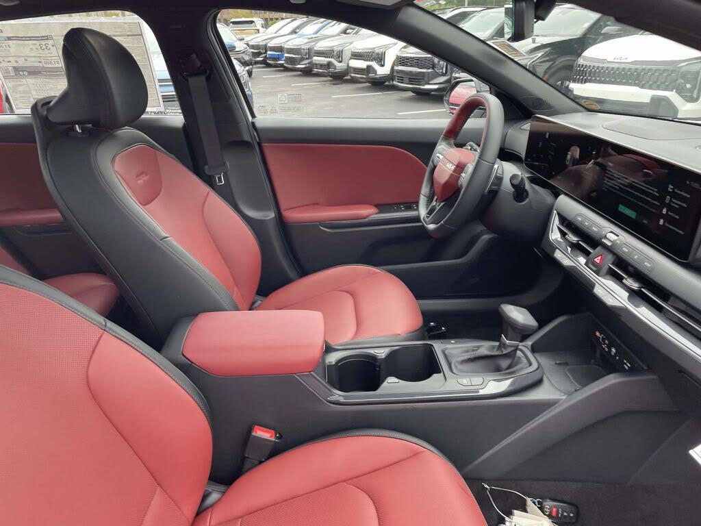 2026 Kia K4