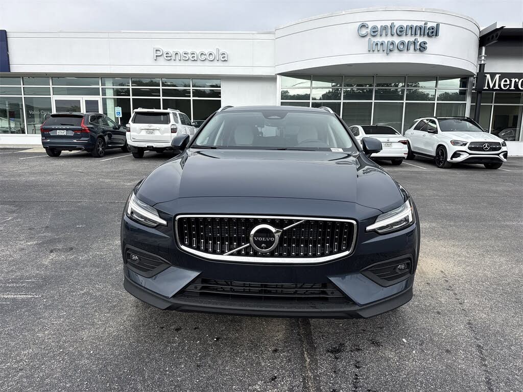 2026 Volvo V60 Cross Country