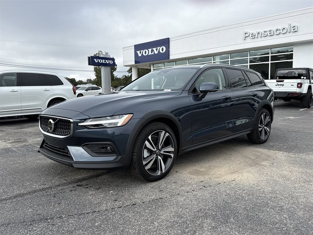 2026 Volvo V60 Cross Country