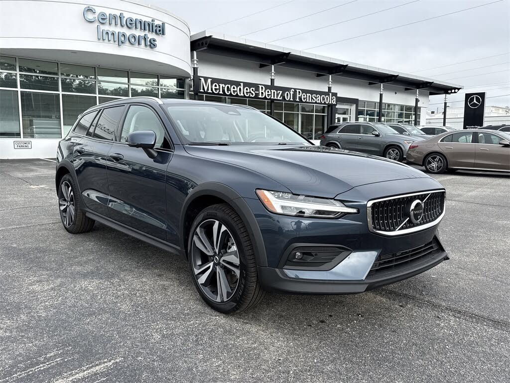 2026 Volvo V60 Cross Country